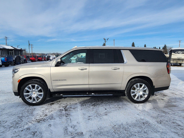 2022 Chevrolet Suburban High Country in Cars & Trucks in St. Albert - Image 3
