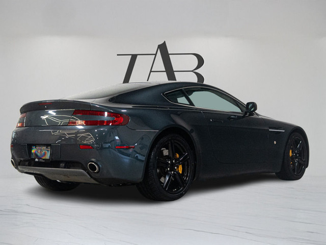 2009 Aston Martin Vantage COUPE | CERAMIC BRAKES | 19\" WHEELS in Cars & Trucks in Mississauga / Peel Region - Image 4