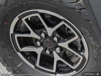 This Jeep Wrangler has a dependable Regular Unleaded V-6 3.6 L/220 engine powering this Automatic tr... (image 9)