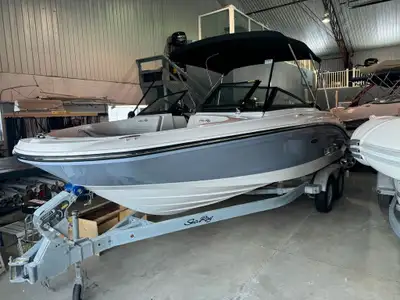 2021 SEARAY SPX210 paired to a MERCURY 150 4-STROKE with 37 hours. Very clean and well kept boat. si...