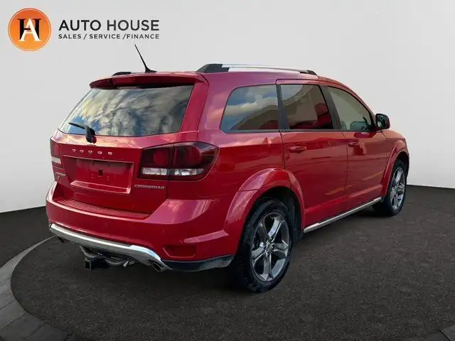 2018 Dodge Journey Crossroad | SUNROOF | HEATED SEATS | DVD dans Autos et camions dans Calgary - Image 7