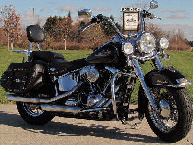  2007 Harley-Davidson FLSTC Heritage Softail Classic Fresh Top E in Street, Cruisers & Choppers in Leamington