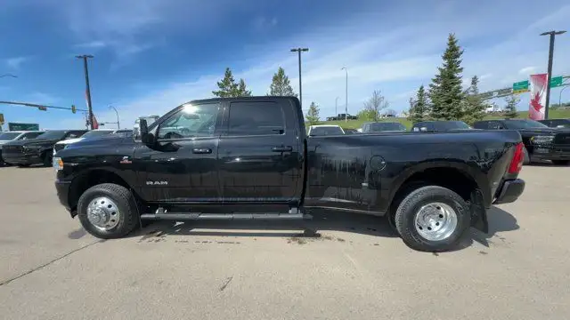 2023 Ram 3500 Laramie | Sunroof | Remote Start in Cars & Trucks in Edmonton - Image 9