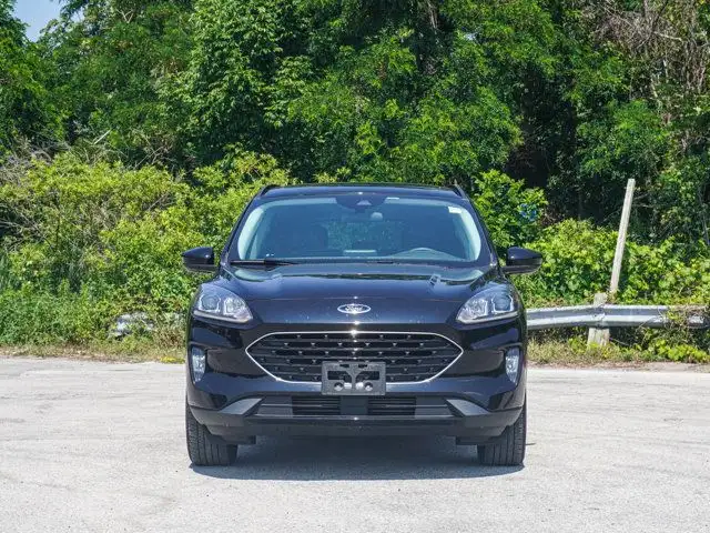 2022 Ford Escape SEL- Pano Roof - Heated Seats - AWD in Cars & Trucks in Barrie - Image 5