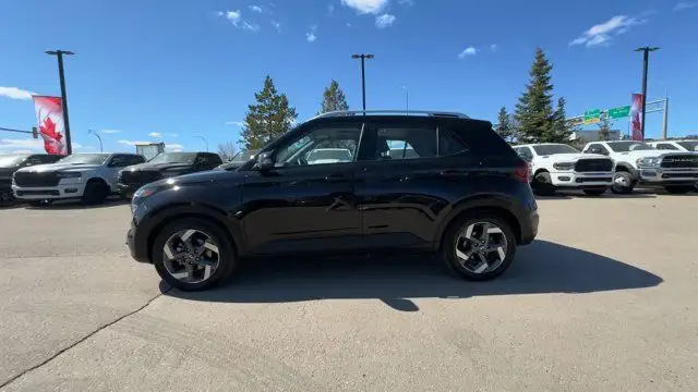2021 Hyundai Venue Ultimate | One Owner in Cars & Trucks in Edmonton - Image 9