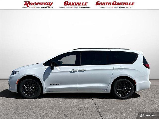 2025 Chrysler Pacifica Select in Cars & Trucks in Mississauga / Peel Region - Image 3