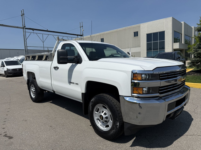 2016 Chevrolet SILVERADO HD Work Truck in Cars & Trucks in Oakville / Halton Region - Image 3