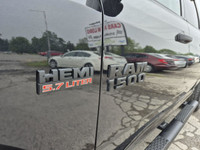 2016 RAM 1500 5.7L HEMI ! VERY CLEAN TRUCK , IN AMAZING CONDITION , COMES FULLY CERTIFIED CARS IN LO... (image 9)