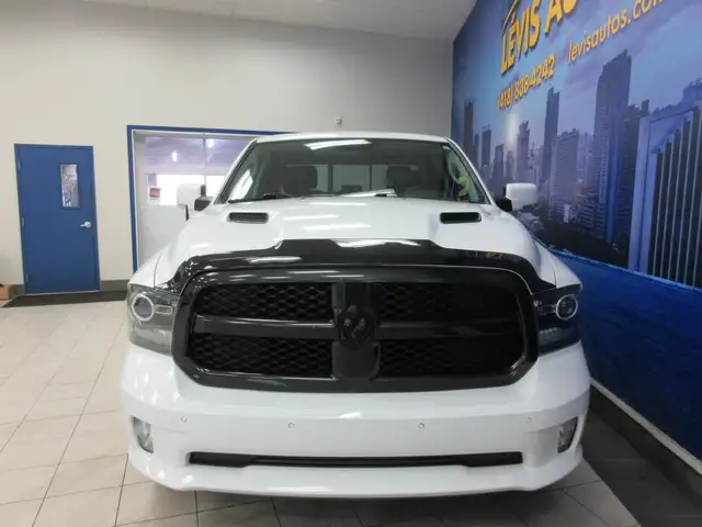 RAM 1500 2018 SPORT NIGHT EDITION CREW-CAB V8 5.7L HEMI 4X4 in Cars & Trucks in Lévis - Image 5