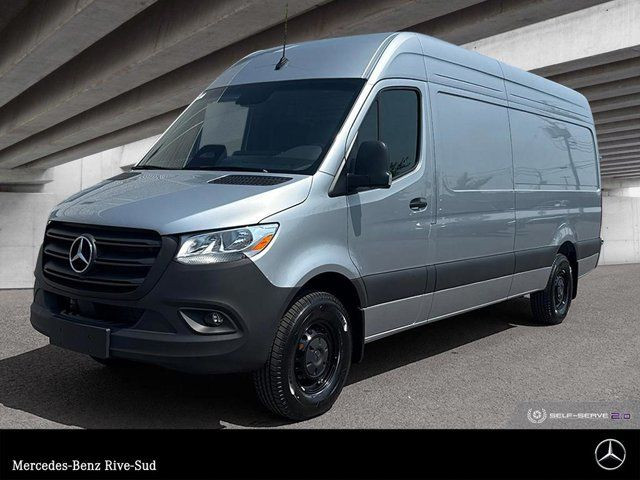 2025 Mercedes-Benz Sprinter 2500 170 Wheelbase High Roof RWD in Cars & Trucks in Longueuil / South Shore