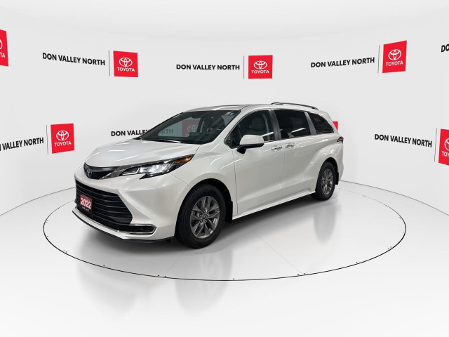 2022 Toyota Sienna XLE 8-Passenger 8 PASSANGER | ACCIDENT FR... in Cars & Trucks in City of Toronto - Image 4