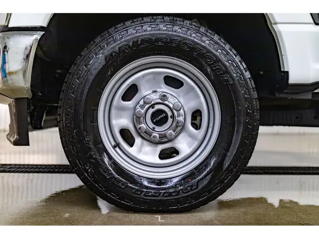 2023 Ford F-350 4x4 Crew Cab XL FX4 BCam in Cars & Trucks in Grande Prairie - Image 27