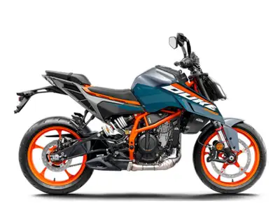 2025 KTM 390 DukeTHE CORNER ROCKET With the KTM 390 DUKE, the world around you becomes your very own...