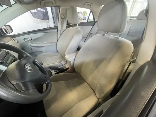 2012 Toyota Corolla CE in Cars & Trucks in City of Montréal - Image 20