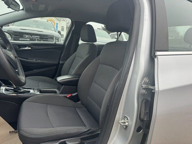 2019 Chevrolet Cruze LT LT Heated Seats Remote Start Rear Camera in Cars & Trucks in Edmonton - Image 4