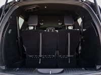 ENGINE: 3.6L PENTASTAR VVT V6 W/ESS (STD),ENGINE BLOCK HEATER,DIAMOND BLACK CRYSTAL PEARL,BLACK SEAT... (image 7)