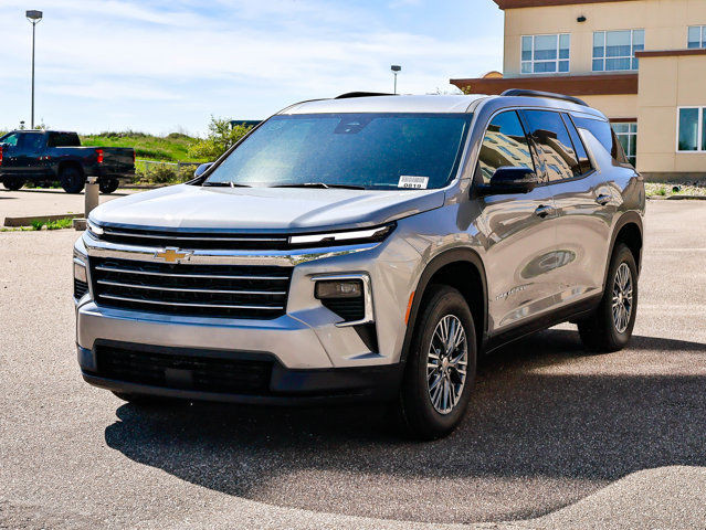 2025 Chevrolet Traverse LT in Cars & Trucks in Strathcona County - Image 4