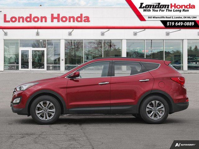 2016 Hyundai Santa Fe Sport Base|Heated Seats |Newer Tires in Cars & Trucks in London - Image 2