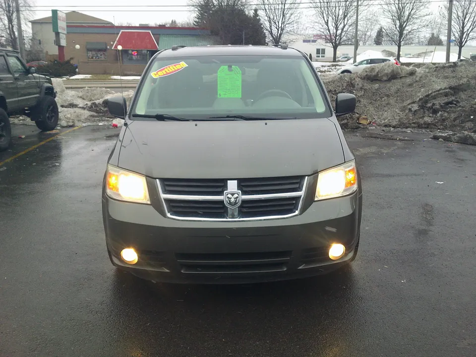 2010 Dodge Grand Caravan Loaded with Only 157000 KM !!!
