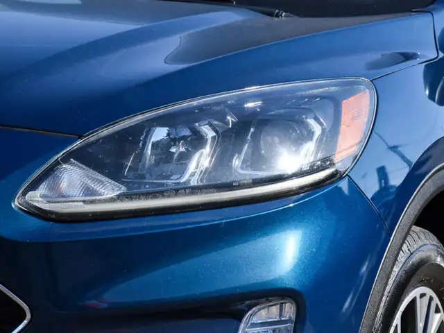 2020 Ford Escape SEL in Cars & Trucks in Kitchener / Waterloo - Image 9
