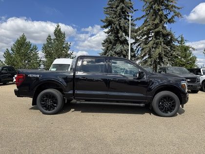 2025 Ford F-150 LARIAT 501A w/BLACK PKG, TOW/HAUL PKG & MOONROOF in Cars & Trucks in Edmonton - Image 2