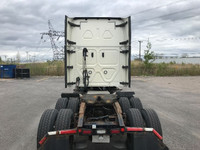 2020 FREIGHTLINER T12664ST;Heavy Duty Trucks - Conventional Truck w/ Sleeper Penske Location 2824 EI... (image 5)