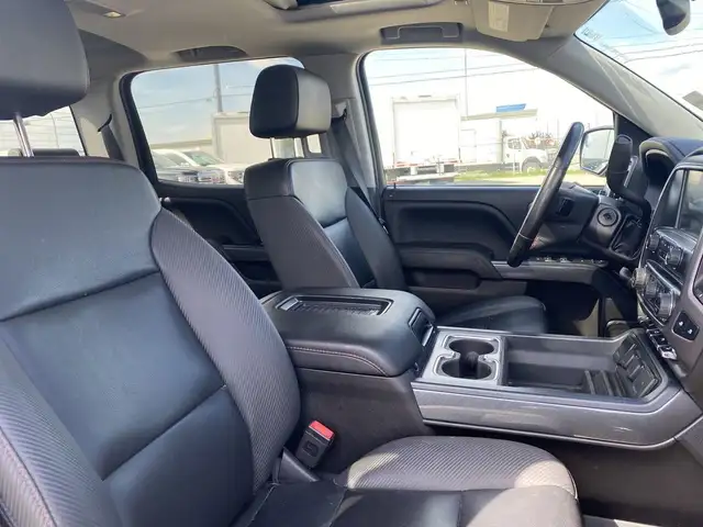 2018 GMC Sierra 1500 SLT in Cars & Trucks in Edmonton - Image 19