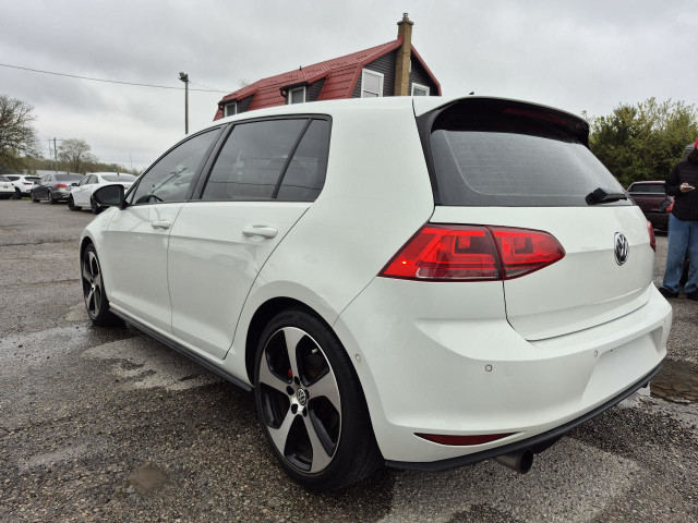 2016 Volkswagen Golf GTI AUTOBAHN 6 Speed manual in Cars & Trucks in London - Image 4