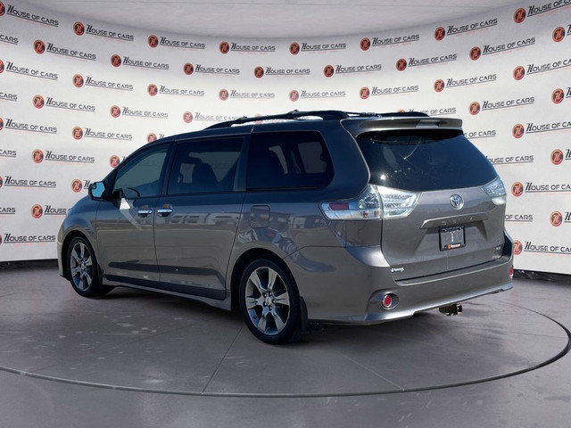  2015 Toyota Sienna 5dr SE 8-Pass FWD/ Bluetooth/ Heated Seats/L in Cars & Trucks in Calgary - Image 4