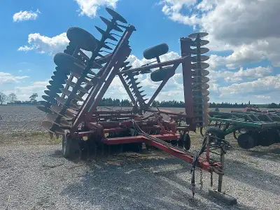 1998 CASE IH 3950 TANDEM DISC STOCK #A109900 29FT WORKING WIDTH 7-1/2 INCH BLADE SPACING RIGID GANG...