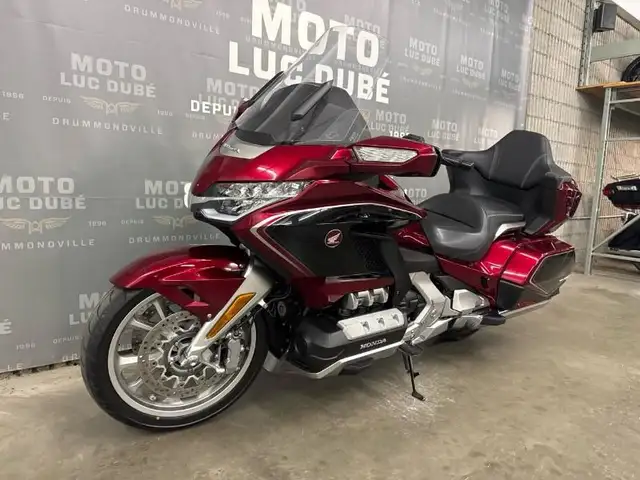 2019 Honda GL1800 Goldwing Tour DCT in Sport Touring in Drummondville - Image 8