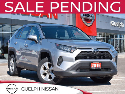 2019 Toyota RAV4 LE | CLEAN CARFAX | ONE OWNER | LOW KM