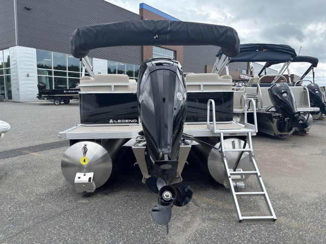 2024 Legend Q-Series LE 21 Lounge Pontoon Boat in Powerboats & Motorboats in Sudbury - Image 2