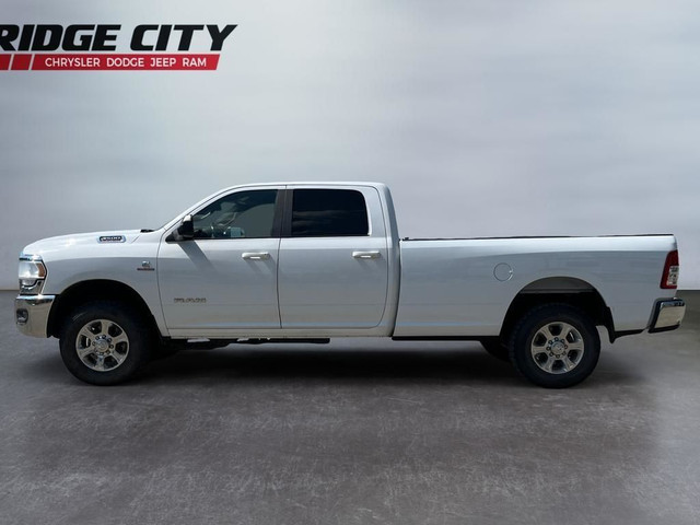 2022 RAM 3500 Big Horn 6.7L Diesel - 8 Ft Box - 6 Passenger -... in Cars & Trucks in Lethbridge - Image 2