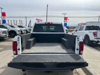 2022 RAM 1500 Classic Warlock 4x4 Crew Cab 5'7" Box, 5.7L HEMI V8 w/FuelSaver, Gas, 8-Spd Automatic,... (image 6)