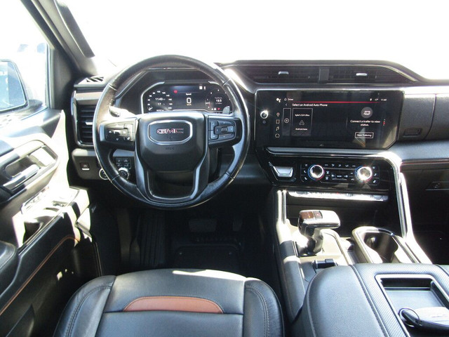 2022 GMC Sierra 1500 AT4 4WD CREW CAB 6.2L B.CAM/LEATHER/TOW PKG in Cars & Trucks in Calgary - Image 2