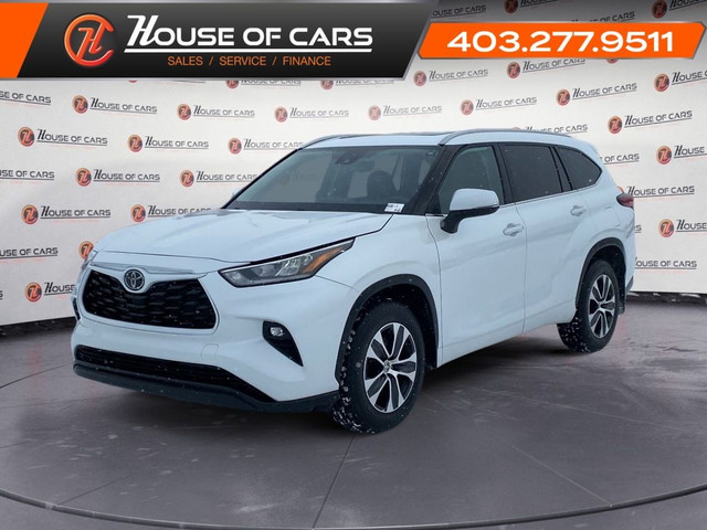 2022 Toyota Highlander XLE in Cars & Trucks in Calgary