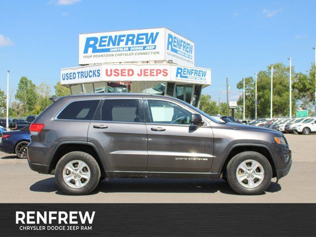 2015 Jeep Grand Cherokee Laredo in Cars & Trucks in Calgary