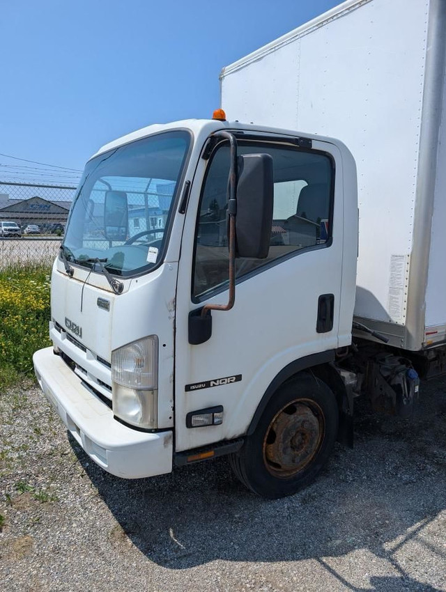 2014 Isuzu Cube Van 150" WB WHITE CAB IBT AIR PWL in Cars & Trucks in Stratford - Image 2