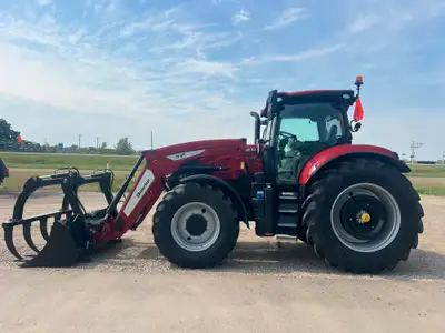 45 hours, powershift trans, Deluxe cab, cab suspension, 650/65R42 rear tires, 540/65R30 front tires,...