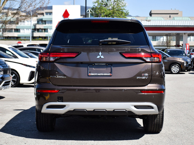 2024 Mitsubishi Outlander PHEV SEL - Panoramic Sunroof, Power Li in Cars & Trucks in Burnaby/New Westminster - Image 4