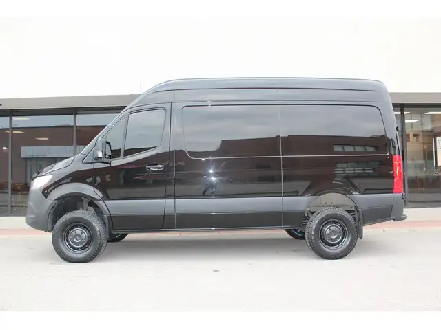 2021 Mercedes-Benz Sprinter Cargo Van \"4X4\" - \"3.0L DIESEL\"  in Cars & Trucks in City of Toronto - Image 33