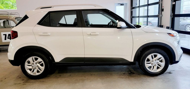 2020 Hyundai Venue Preferred in Cars & Trucks in Granby - Image 3