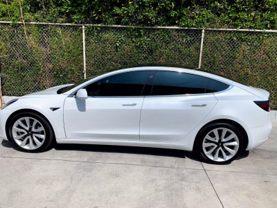 2018 Tesla Model 3  - Moteur double -  Grande autonomie 