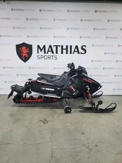 Motoneige POLARIS pro x impecable 2015 Le paiement est calculé sur un terme de semaines avec un taux...