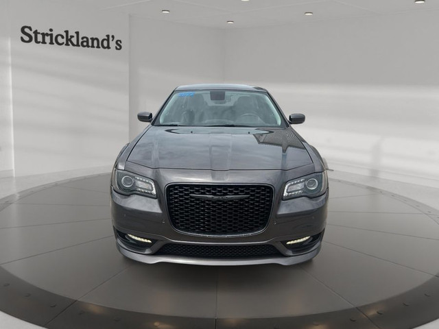 2022 CHRYSLER 300 TOURING L AWD in Cars & Trucks in Stratford - Image 3