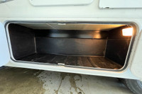 The 2009 Coachmen Freelander 2100CB is a versatile and compact Class C motorhome, designed for trave... (image 6)