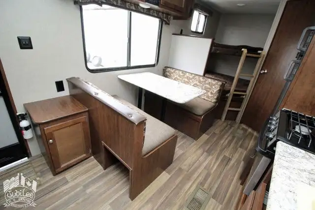 2018 Keystone 25LHS in Travel Trailers & Campers in Kamloops - Image 8