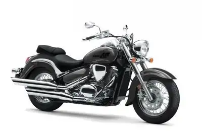 Displacement: 805 cc (49.1 cu. in) Bore and Stroke: 83.0mm x 74.4mm (3.268 in. x 2.929 in.) Compress...