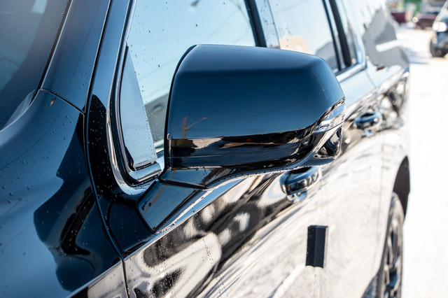 2024 Chevrolet Suburban LT DRIVER ALERT PACKAGE | CHEVY SAFET... in Cars & Trucks in Edmonton - Image 4